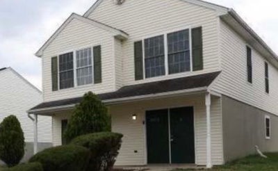 1 Room for rent at Bi-level Home  Main Photo