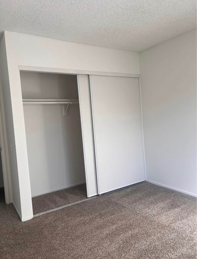 Busco compañero de piso serio responsable respetuo Main Photo