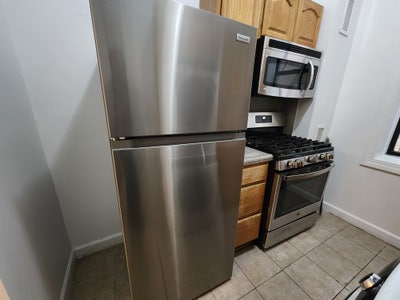 Spacious rooms in Hamiton Heights-W/D Main Photo