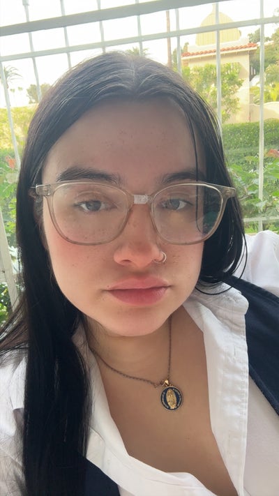 Female with two jobs needs room in Highland Park Main Photo