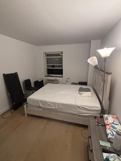 Furnished Bedroom in LES with Elevator/Doorman Main Photo