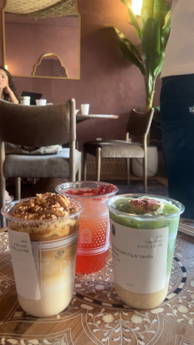 Student looking for a room in Beverly Hills Main Photo