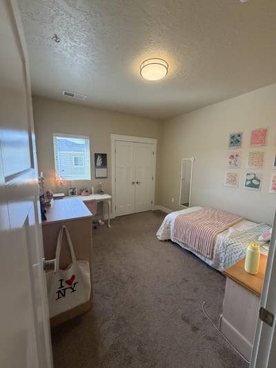 Private upstairs bedroom, available May 1st Main Photo