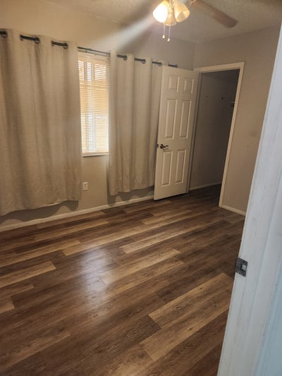 Room for rent Main Photo