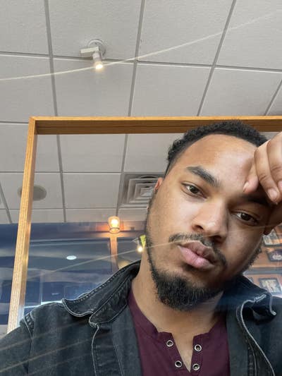 Room wanted in Houston Main Photo