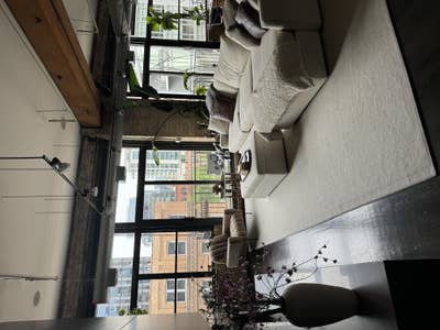 1 room-gorgeous duplex loft w/ high-end finishes  Main Photo