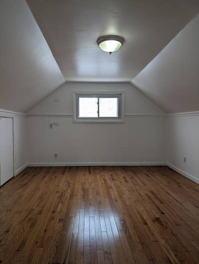 Room for rent Main Photo