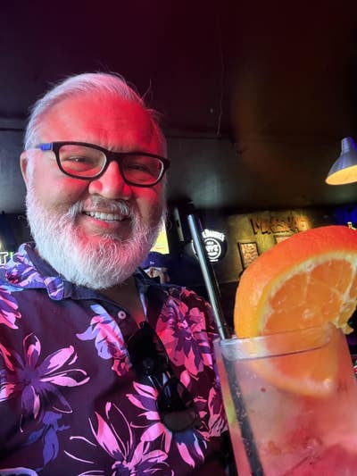 Male age 51 looking for a room in Long Beach Main Photo