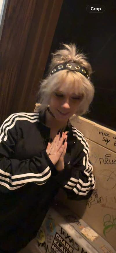 Female looking for a room in Los Angeles now Main Photo