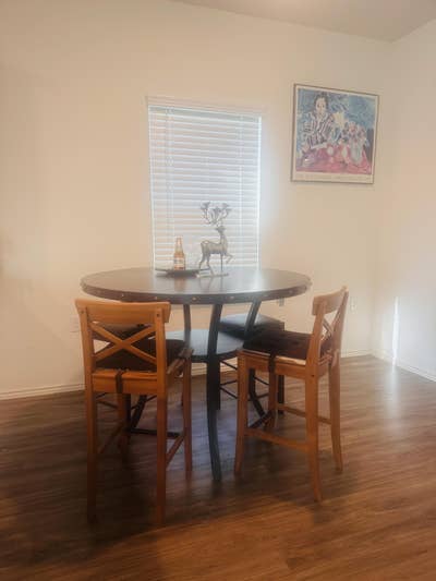 Close to Amazon, Samsung, Tesla, Dell and Domain Main Photo