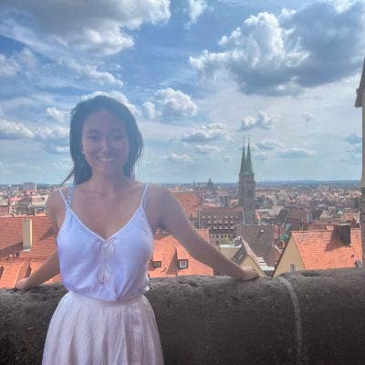 Looking for furnished room in Renton for 3 months Main Photo