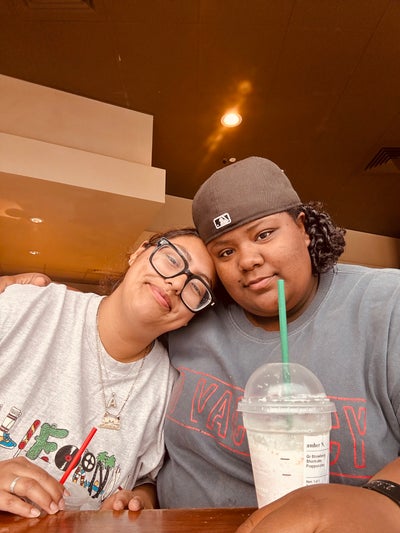 Responsible female looking for LA room now Main Photo