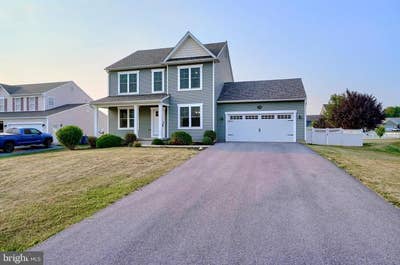 2 Rooms Available in Quiet Home – $750/mo  Main Photo