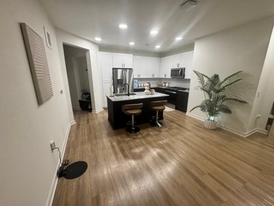 Spacious 2 bedroom 2 bath apartment Main Photo