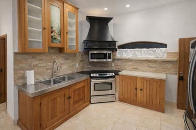 Courtyard Retreat.  Main Photo