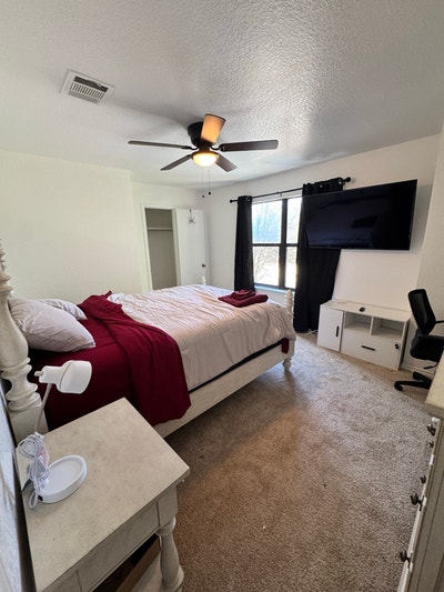 Fully Furnished "Queen" BedRoom_All Utilities & 1 Main Photo