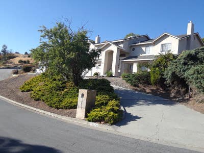 Amazing VIEW City Light Custom Home Upscale Safe  Main Photo