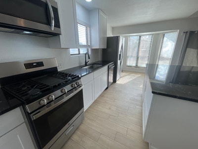 Cool pad in Austin Main Photo