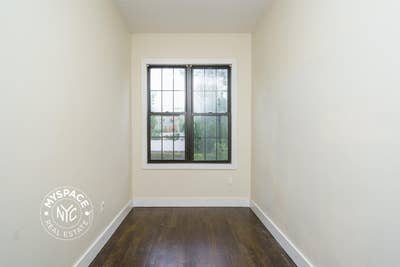 #66 Charming & Cozy 3BA / 1.5BA In Ridgewood Main Photo