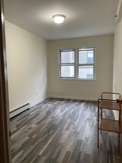1 Bedroom in large Astoria apt w/ Balcony  Main Photo