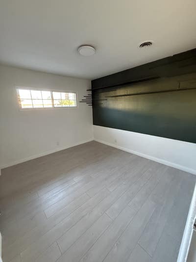 Room for Rent Main Photo