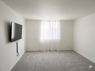 Luxury Private Huge Room w/ Private Bath CC WLA Main Photo