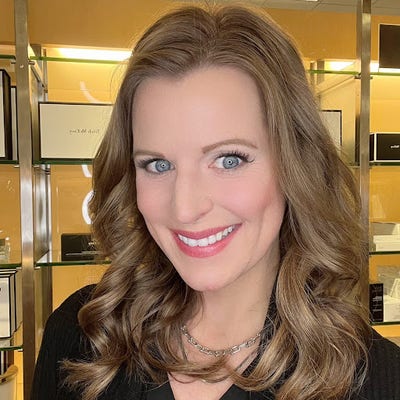 Room wanted in Bellevue, WA Main Photo