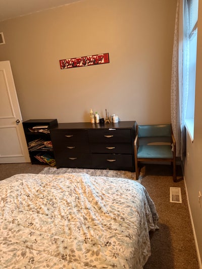 Room for rent female only  Main Photo