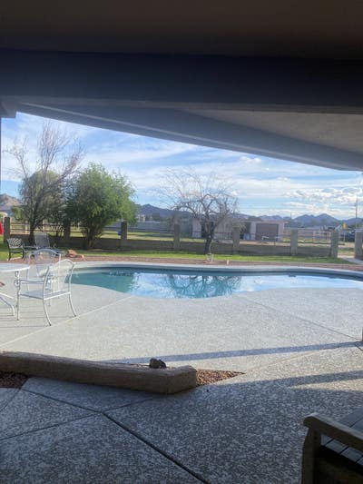 Ranch house room for rent Main Photo