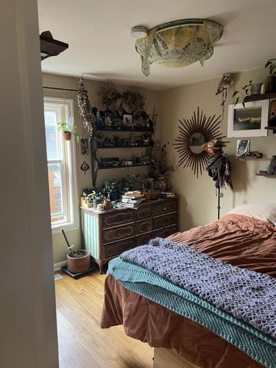 Room for rent in Woodlawn neighborhood Main Photo