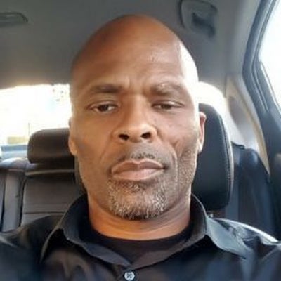 Male age 55 looking for a room in Los Angeles Main Photo