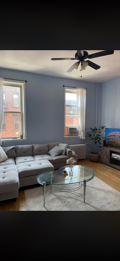 Room for rent  Main Photo