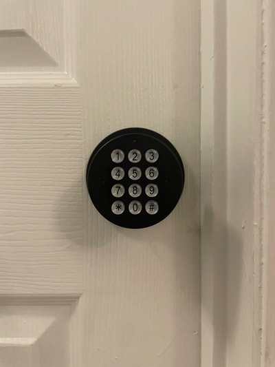 Extra_Large Furnished Room With Private Entrance  Main Photo