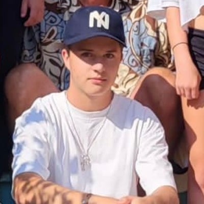 Student looking for a room starting September Main Photo