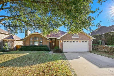 Quiet, Safe location in Grapevine  Main Photo