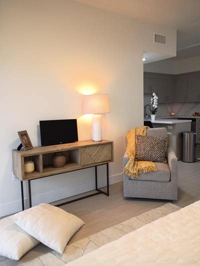 Master with Ensuite, walk-in closet Main Photo