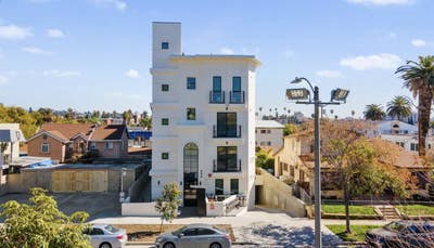 Experience the new popular way of living in Hollyw Main Photo