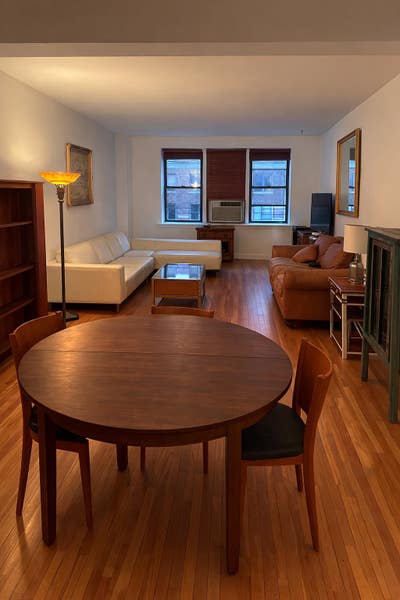 Spacious unique 2 bed 2 bathroom apartment  Main Photo