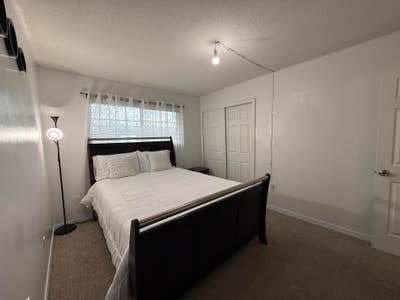 Single 800.00 couple 1200.00 Main Photo