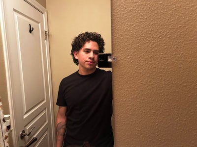 Student looking for a room in Oxnard area Main Photo