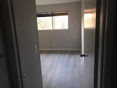 Room for rent Main Photo