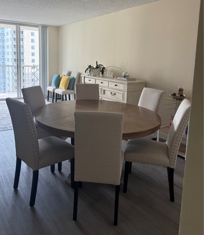 Shared Room for woman Main Photo