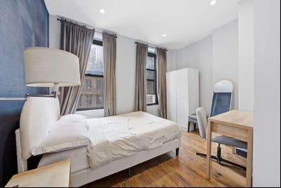 🌞 Sunny Spacious Room Available in Upper East Side Main Photo