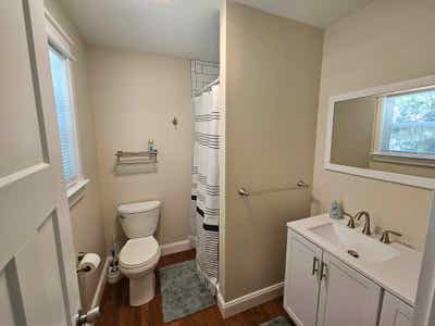 Beautiful brand_new_BR_bathroom cottage Main Photo