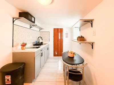 Northeast MacFarlane Home, a 2 minute walk to tran Main Photo