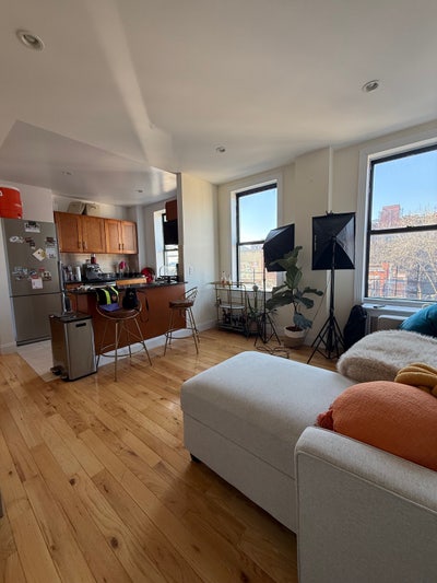 Stunning 2 Bedroom Apt on Convent Ave, Manhattan Main Photo