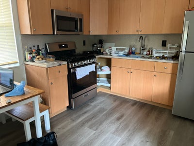 Female Roomate Only! Near University of Miami Main Photo