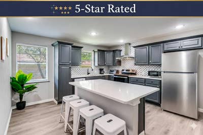  Newly Renovated | ⭐ Star Rated | 🚏 4 Min Walk to Main Photo