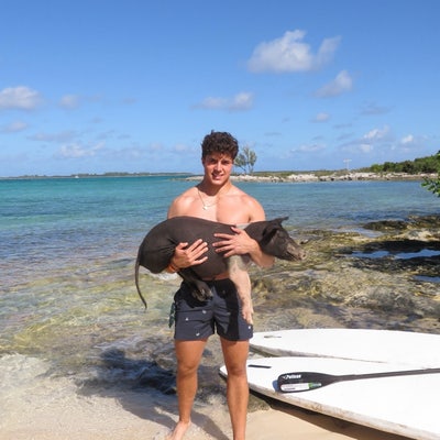 Hi, I’m 22 and moving to Austin from Housto... Main Photo