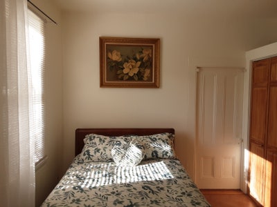 1 bdrm for rent in 2 bdrm house- priv. wash/dryr  Main Photo